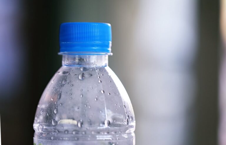 empty-plastic-bottle-closeup-blu